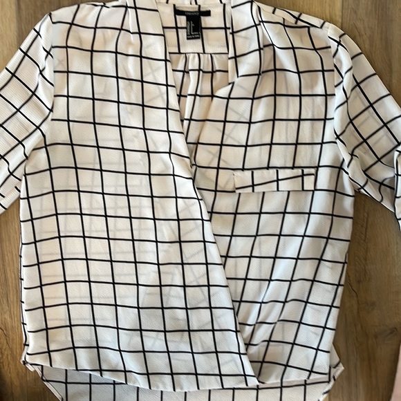Forever 21 Blouse - Picture 3 of 4